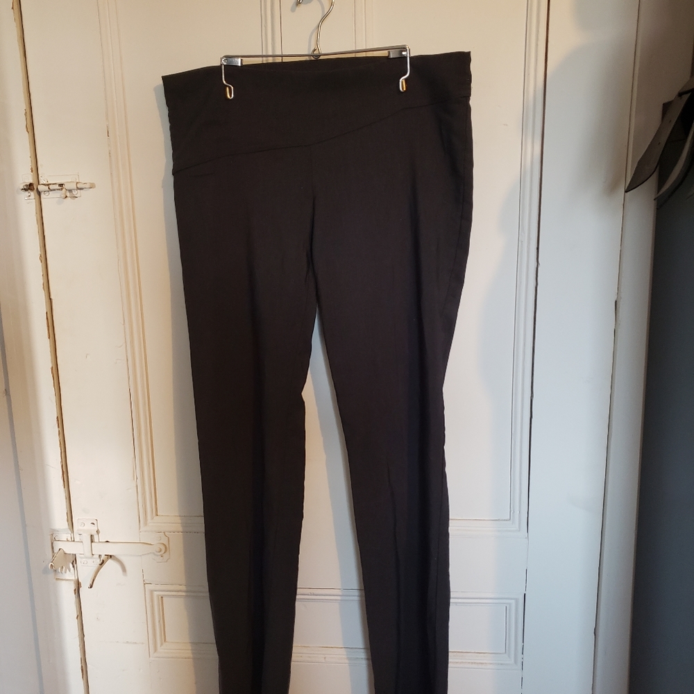 Straight legs pants